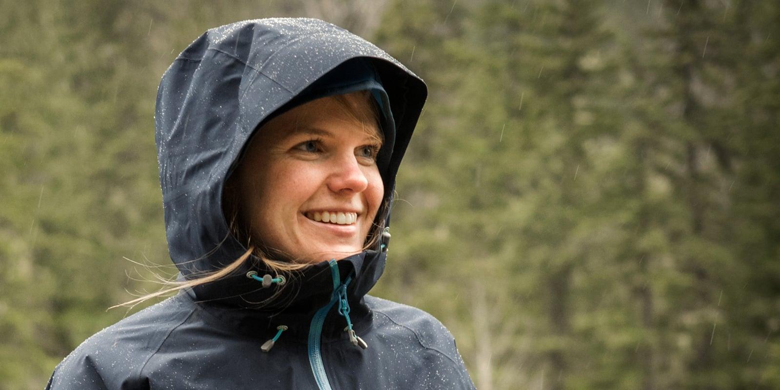 How to Choose the Best Lightweight Rain Jacket For Travel and 5 Top ...