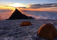 Best Way To Stay Warm In A Tent: Helpful Tips