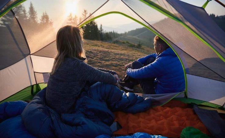 Choosing Between a Camping Quilt vs Sleeping Bag